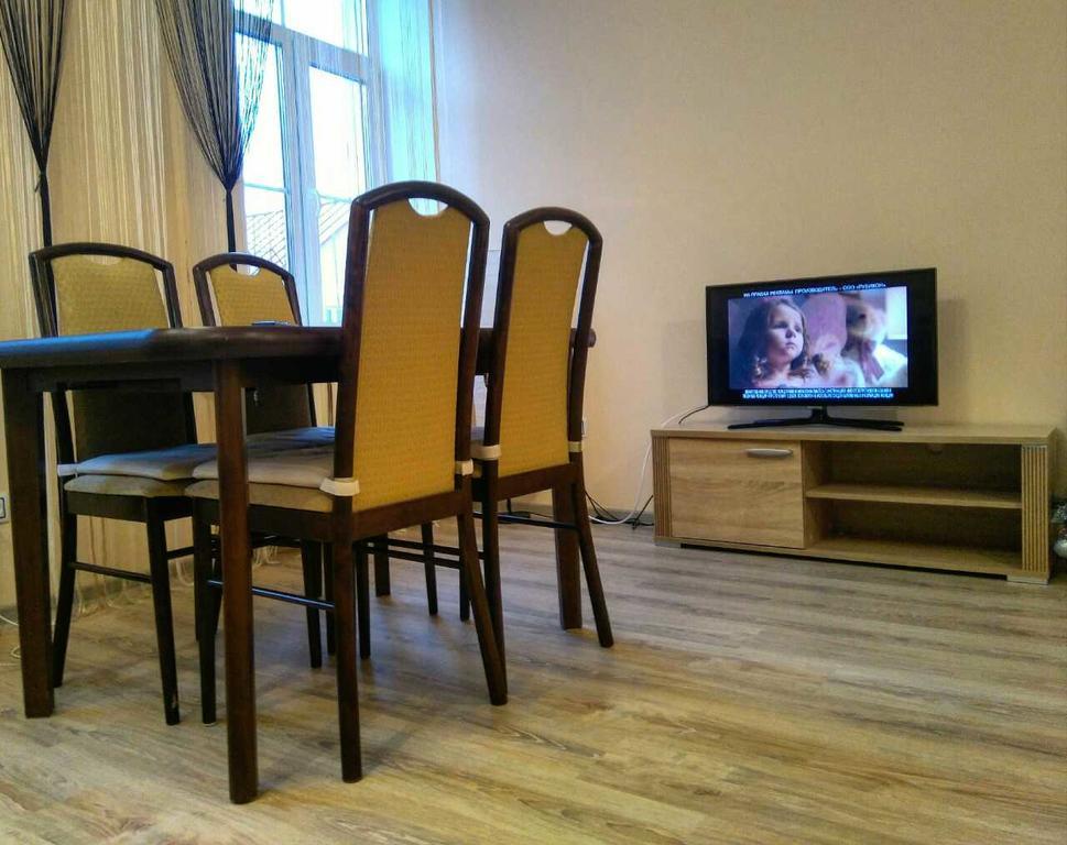 La Zamka Apartment Lida Luaran gambar
